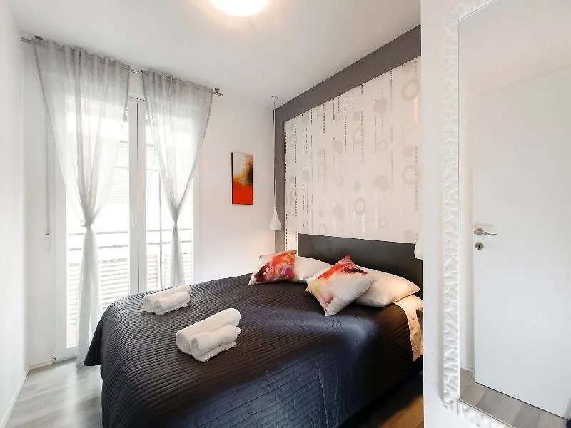 Prior Suites Split